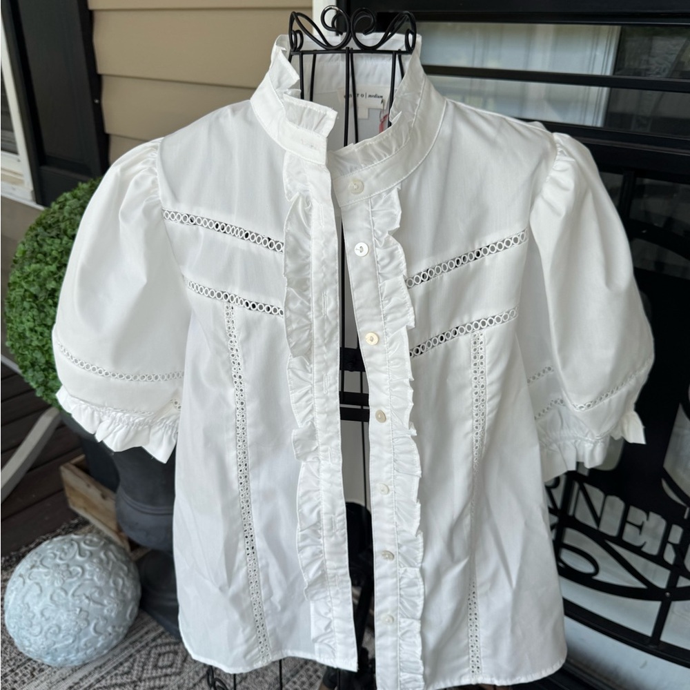 Entro Lace Ribbon Ruffle Top Size M NWT - Picture 2 of 7